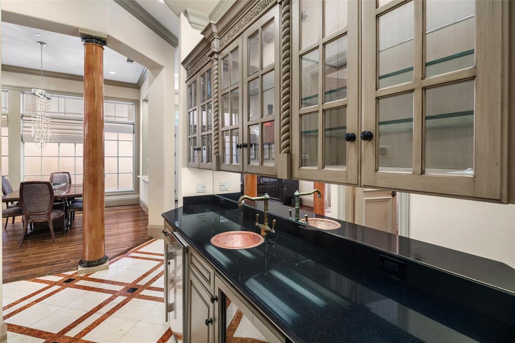 Sme-Ballas Oak Lawn 01 - Residential