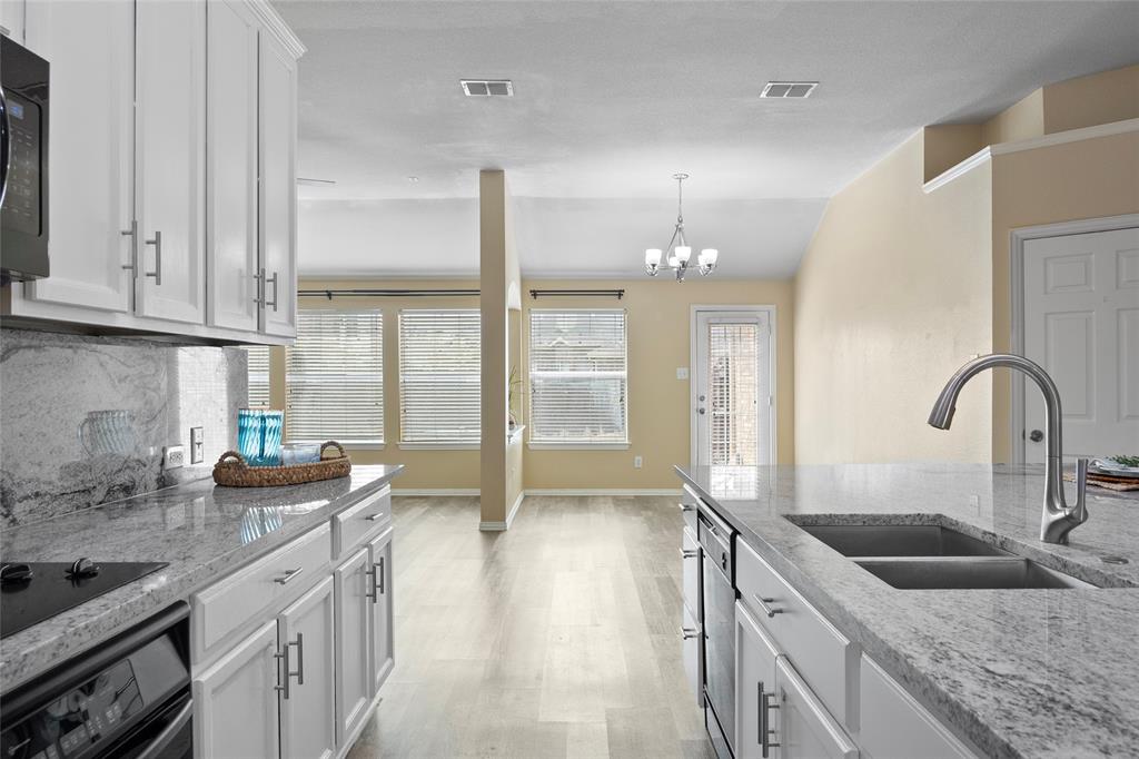 Legend Crest Viii - Residential