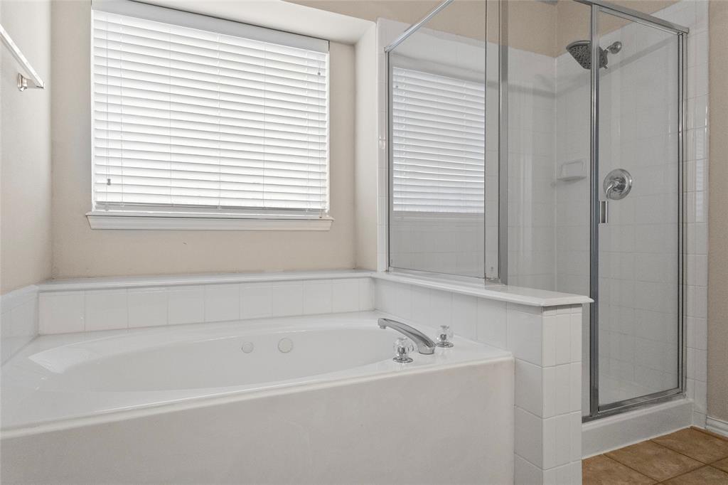 Legend Crest Viii - Residential