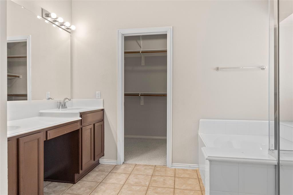 Legend Crest Viii - Residential