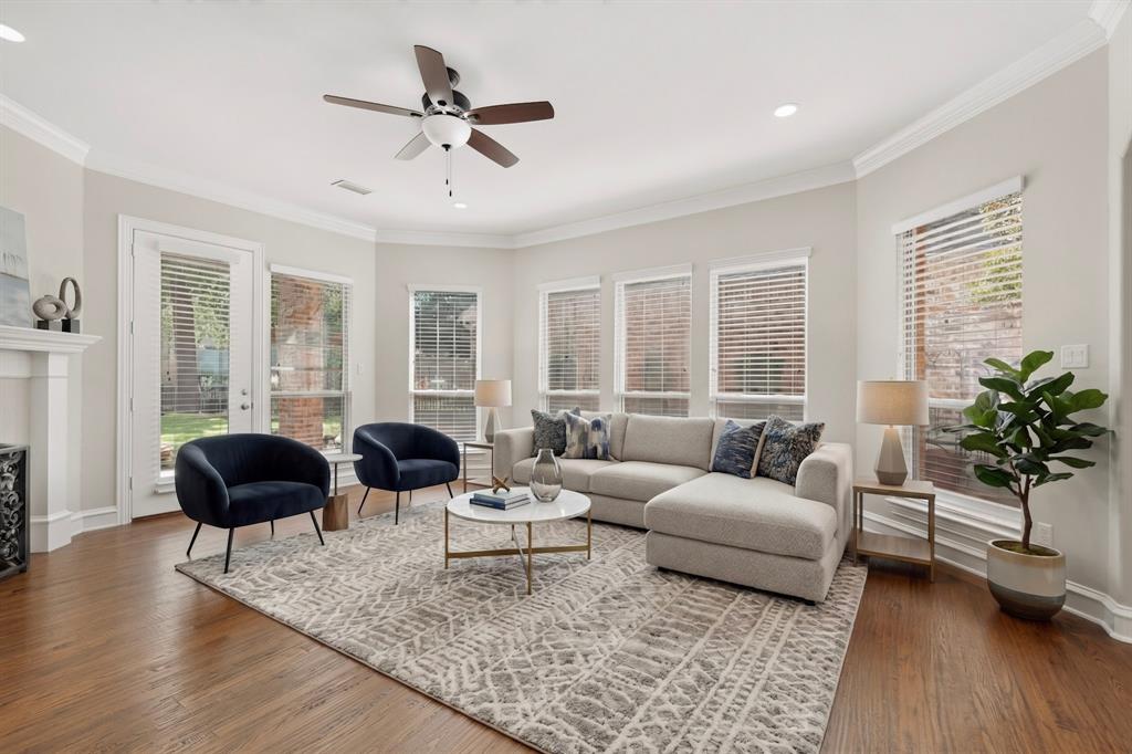 20 Glistening Pond Drive