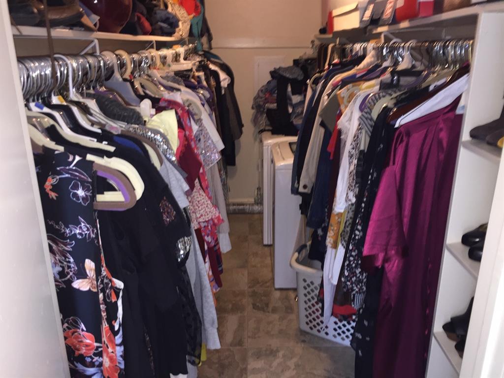 High Hollows Condo - Residential