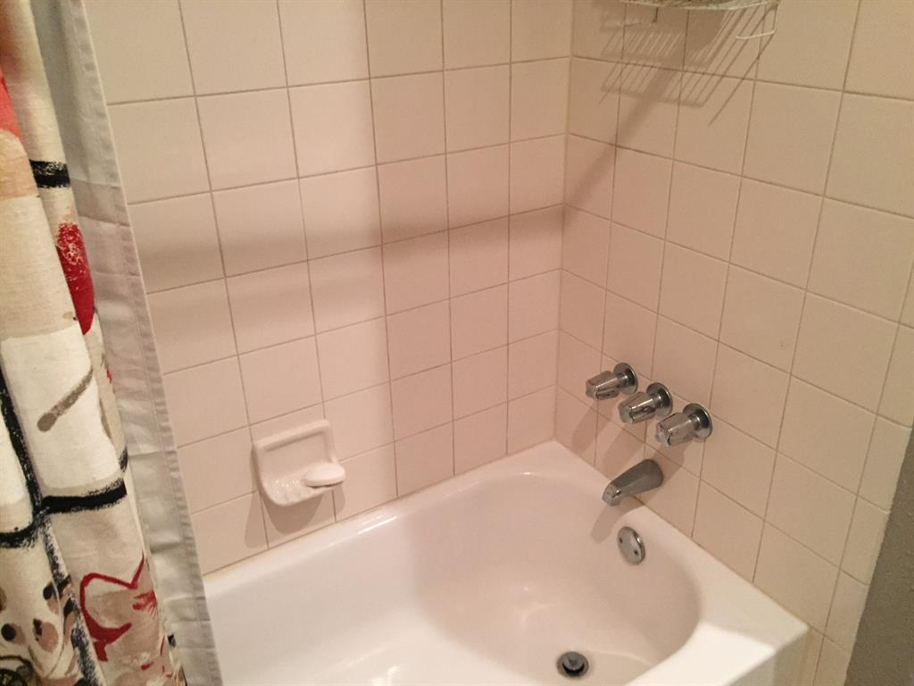 High Hollows Condo - Residential