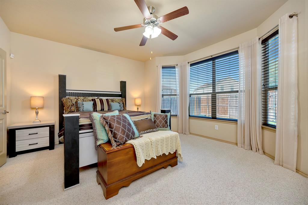 13149 Larks View Point