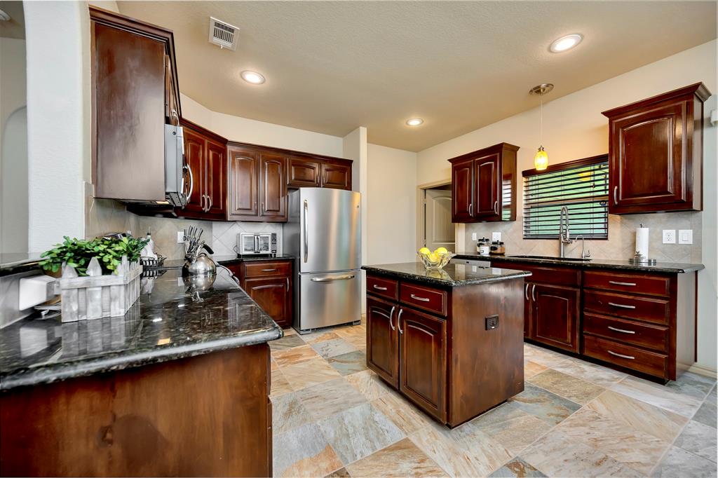 13149 Larks View Point