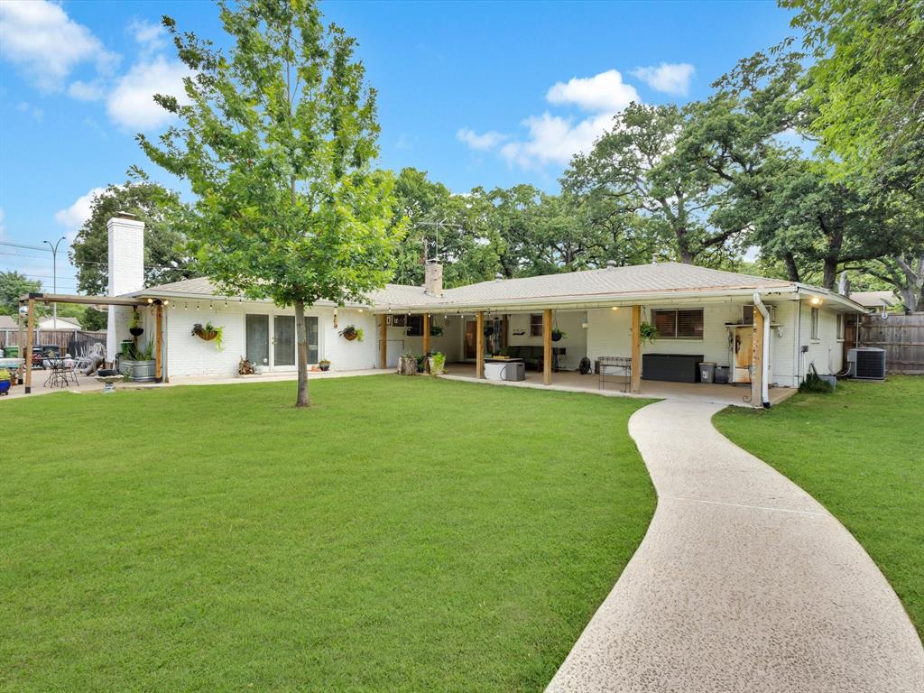 Whispering Oaks Kenn - Residential