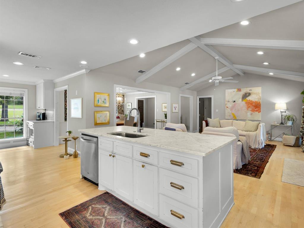 Whispering Oaks Kenn - Residential