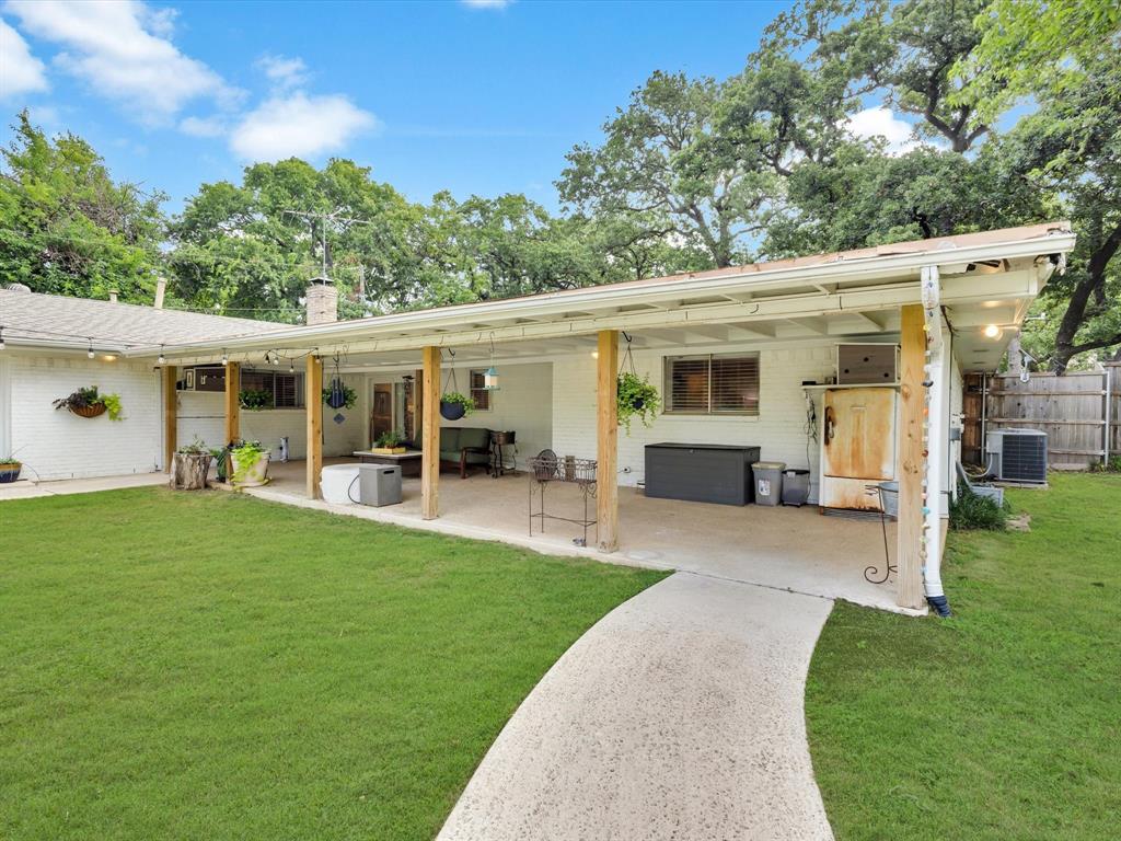 Whispering Oaks Kenn - Residential