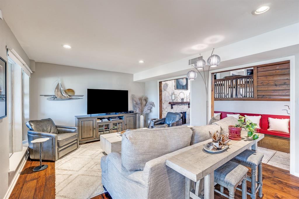 3412 Augusta Boulevard