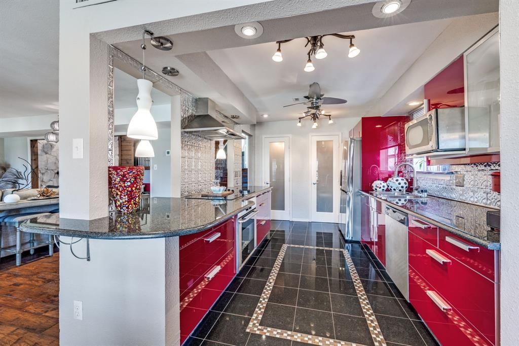 3412 Augusta Boulevard