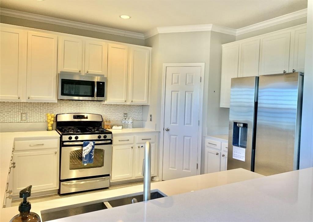 Signal Ridge #4 - Residential Lease