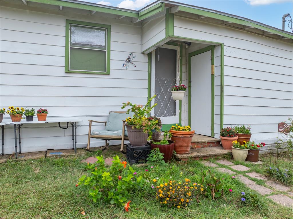 108 N Heflin Street
