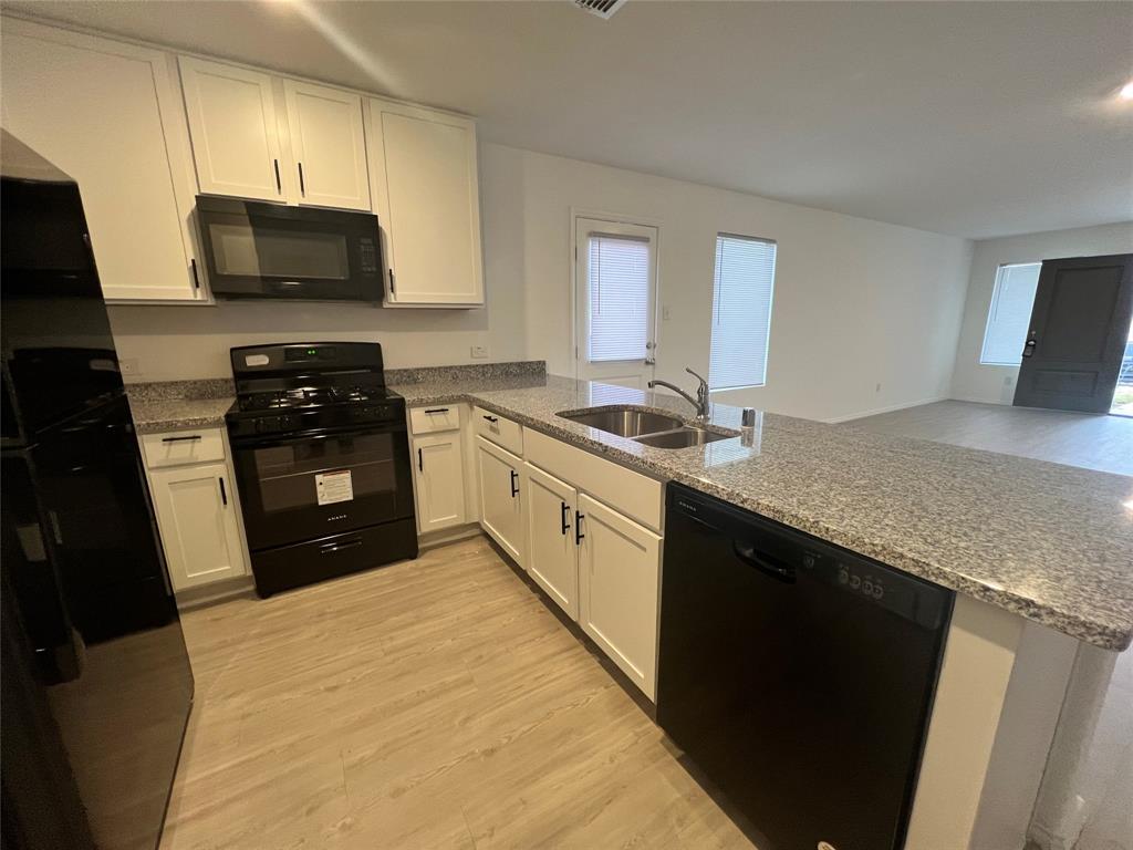 PRESERVE AT HONEY CREEK PHASE - Residential Lease