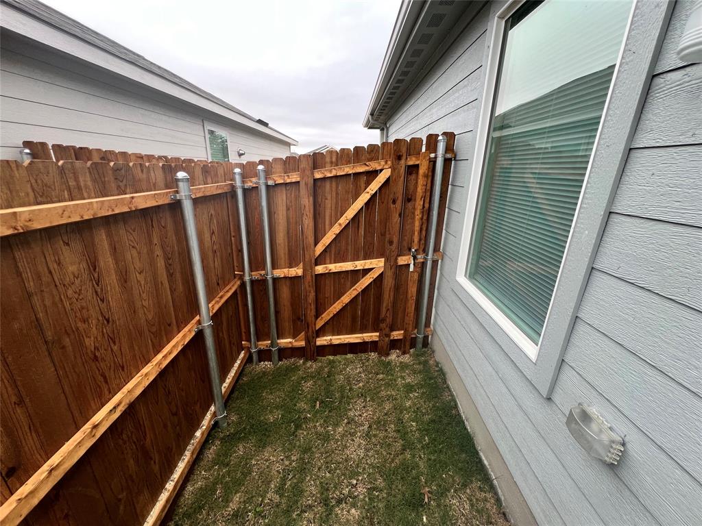 PRESERVE AT HONEY CREEK PHASE - Residential Lease