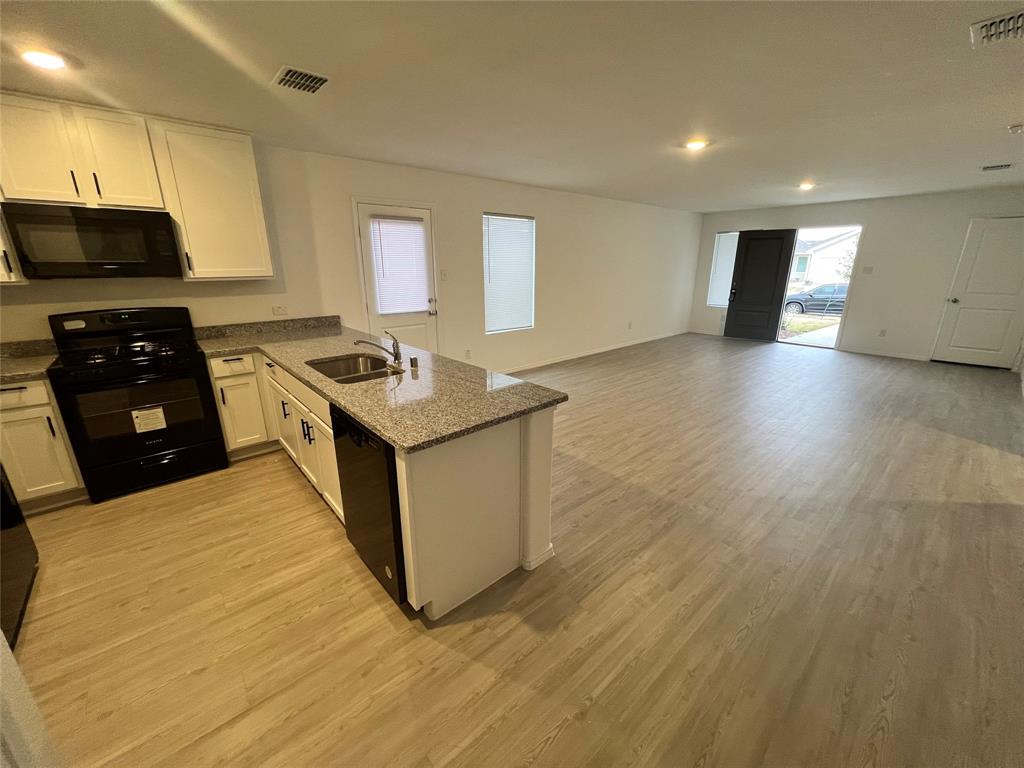 PRESERVE AT HONEY CREEK PHASE - Residential Lease