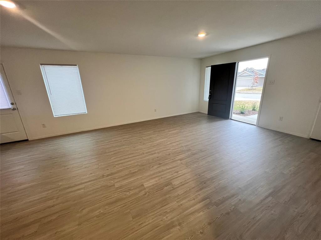 PRESERVE AT HONEY CREEK PHASE - Residential Lease