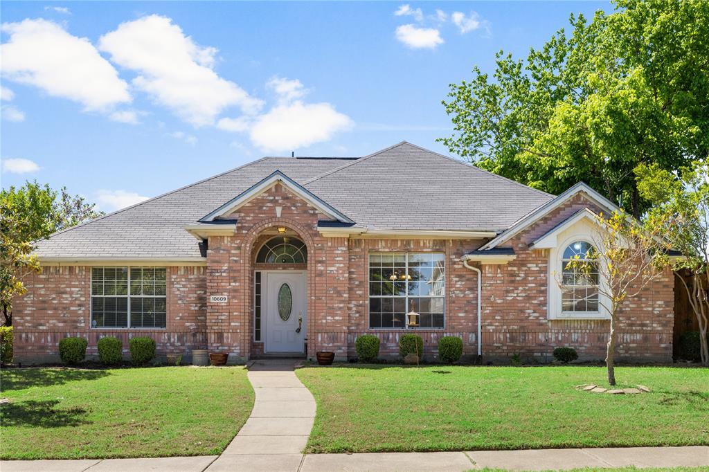 10609 Pineview Lane