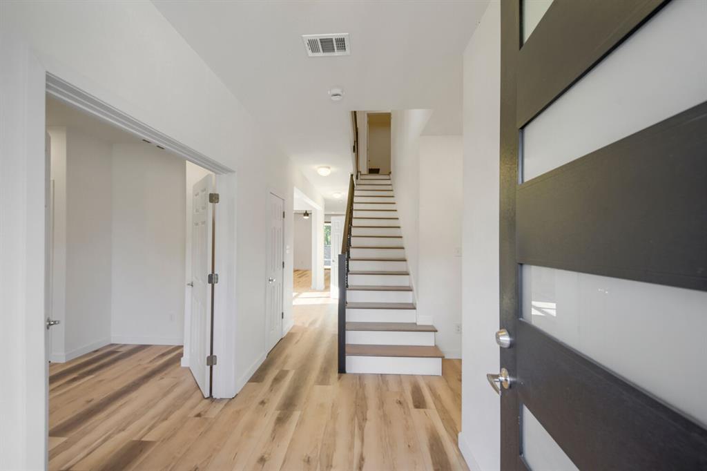 7305 Charbonneau Road