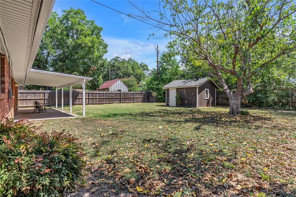 Bell Manor - Residential