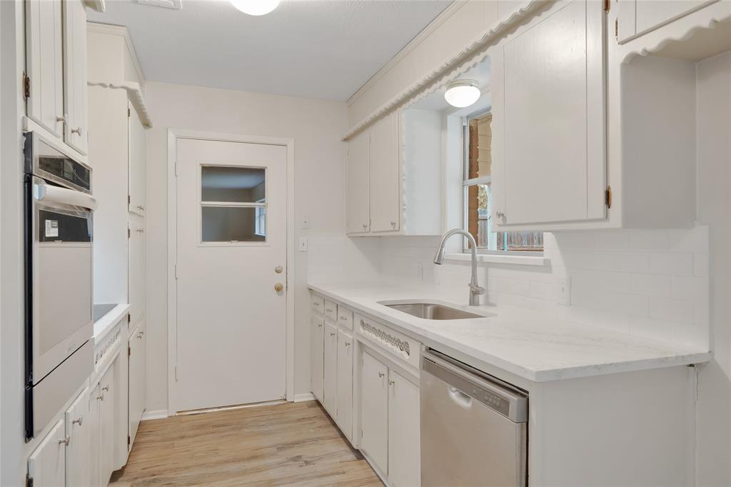 Bell Manor - Residential