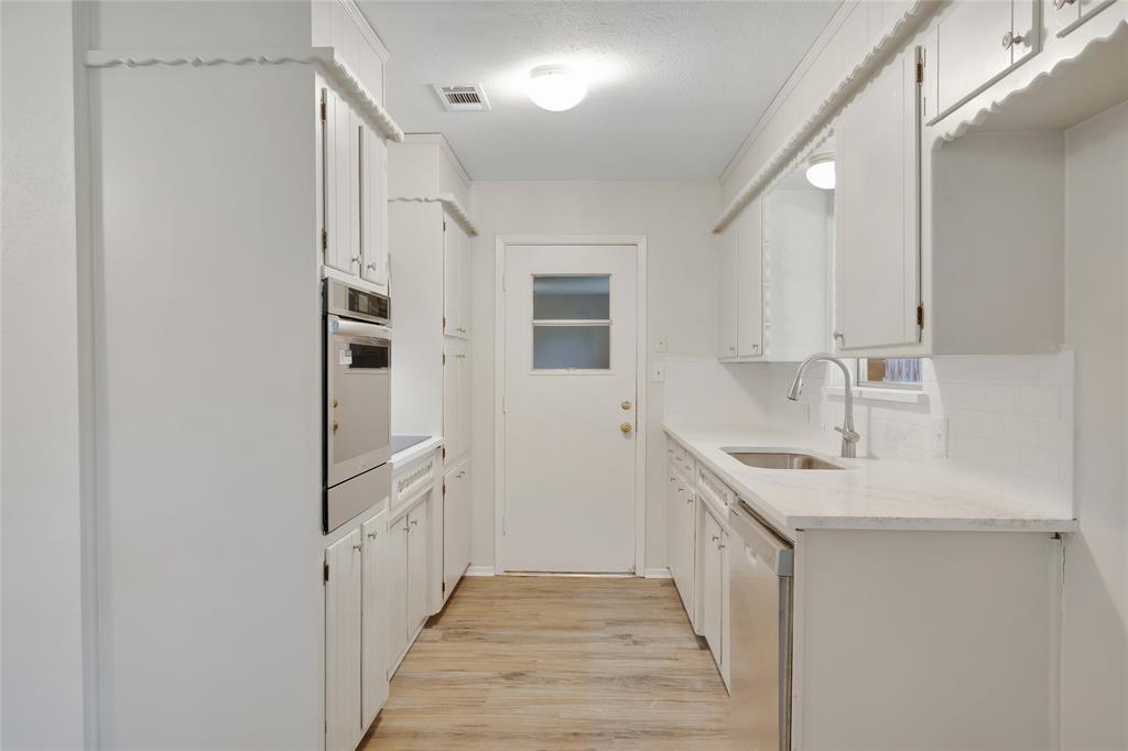 Bell Manor - Residential