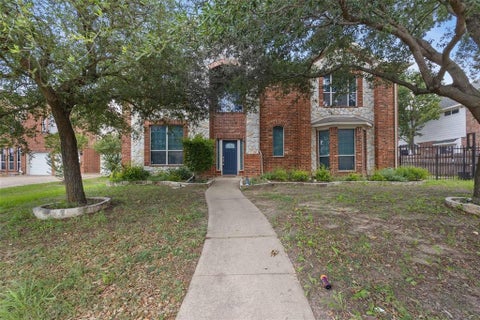 Photo of 5544 Clay Court, Grand Prairie, TX 75052 (MLS # 21385321)