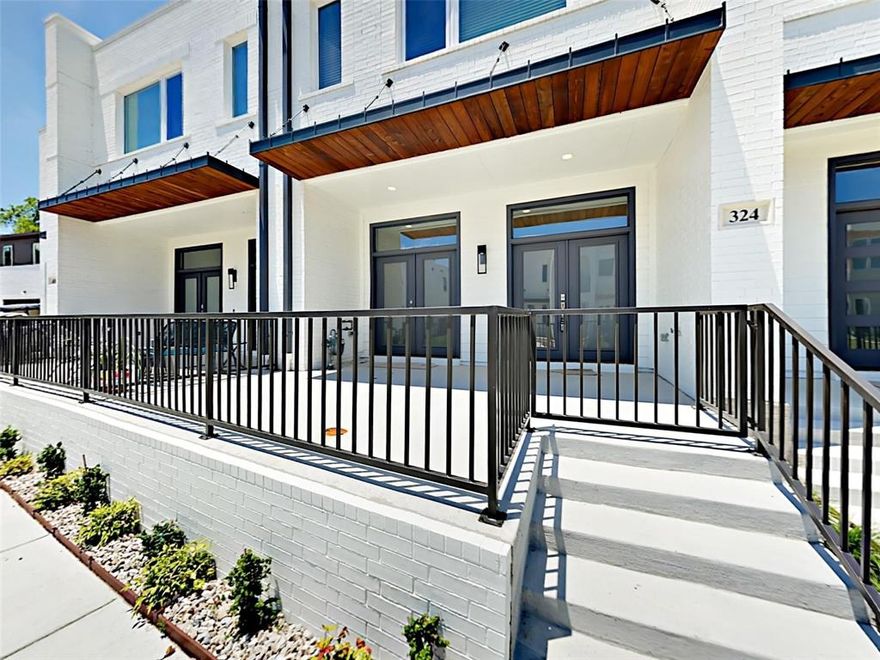 Chic townhome allows for a sophisticated, lock and leave lifestyle. Conveniently located near downtown Fort Worth, Trinity Trails, Cultural District, upscale W 7th entertainment and Linwood Park. Featuring a light-filled open floor plan, gourmet kitchen, luxurious master suite, wood floors, walk-in closets and large garage. Downstairs, french doors open up to a spacious, front patio that's perfect for entertaining.