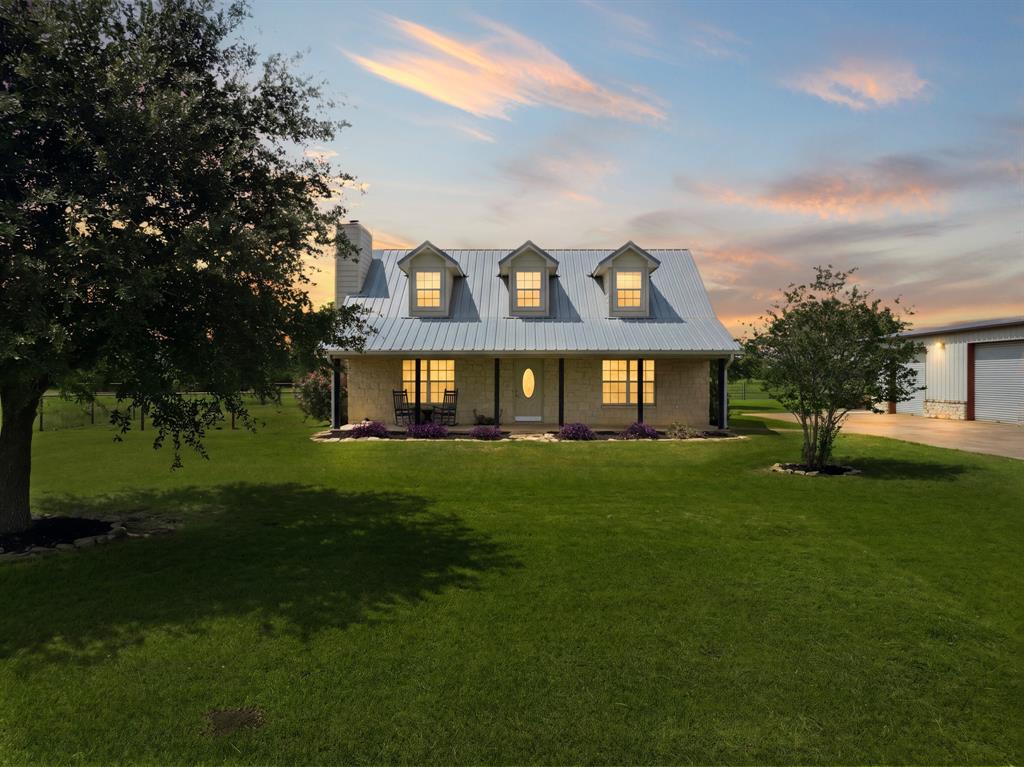 560 Meadow Lane
