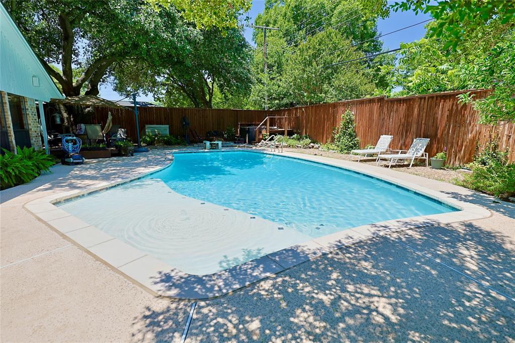 312 W Pleasantview Drive