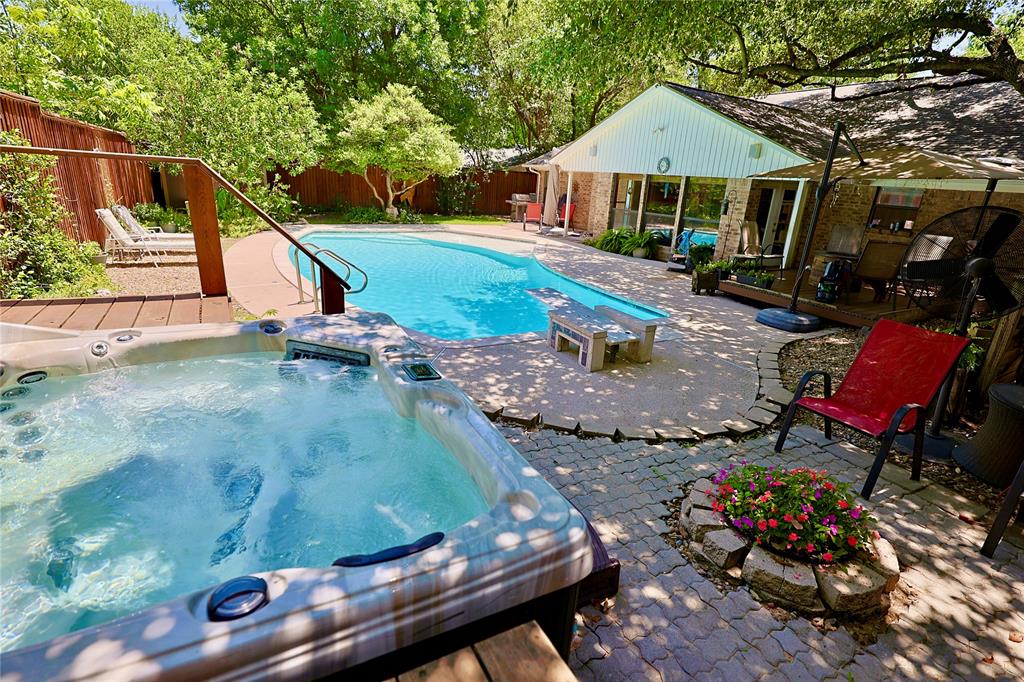 312 W Pleasantview Drive