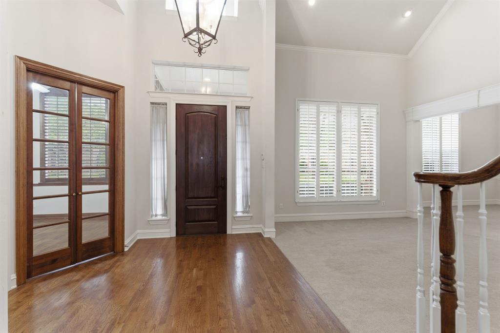 4553 Meadow Ridge Drive