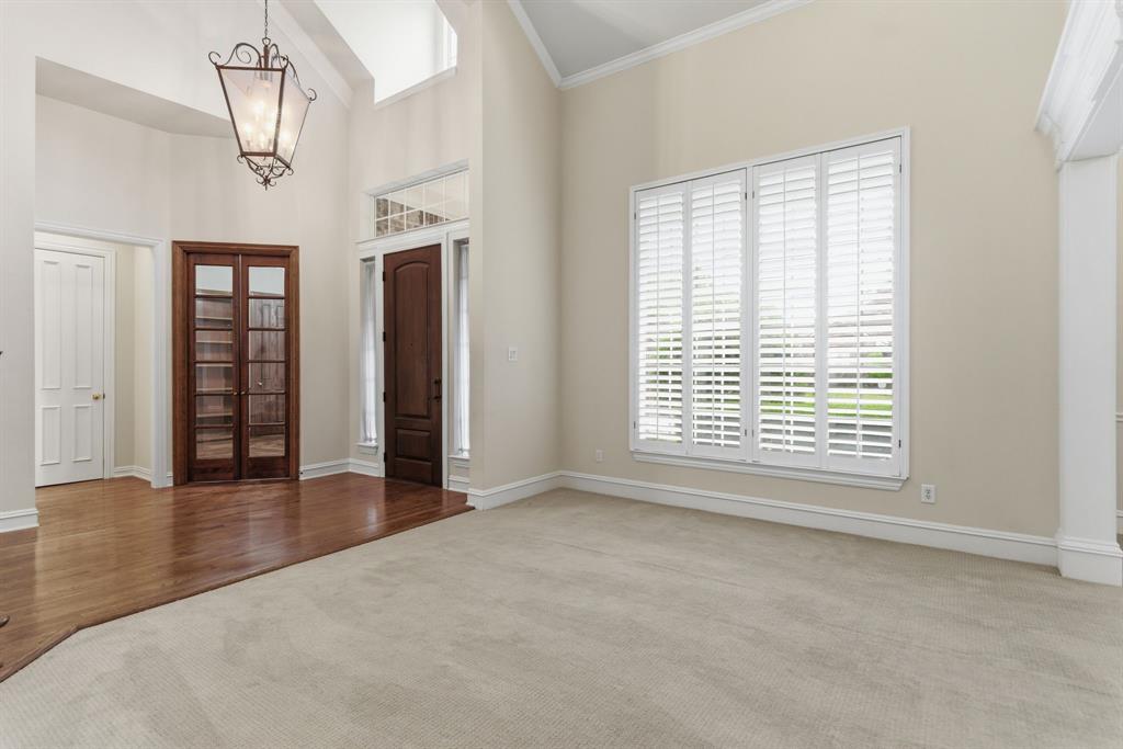 4553 Meadow Ridge Drive