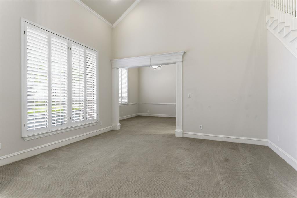 4553 Meadow Ridge Drive