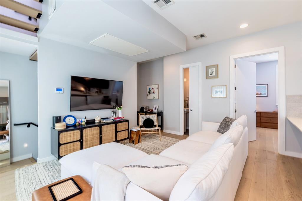 4920 Zuma Court