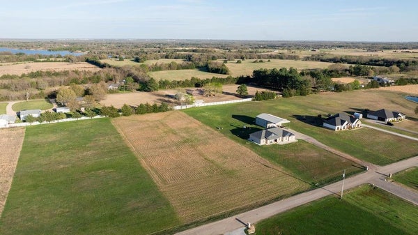 ADDRESS PRIVATE, SUMNER, TX 75486 - Image b70aa9c0024ef4d21191efc6d900f2a3/2960958356