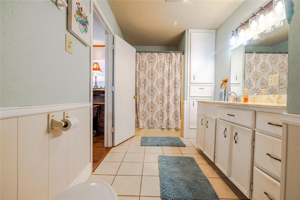 Fm Highway #1567 - Residential