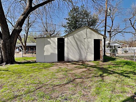 A home in River Oaks