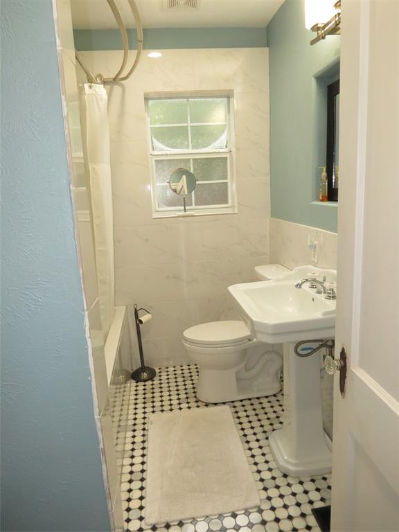 Greenville Crest - Residential Lease