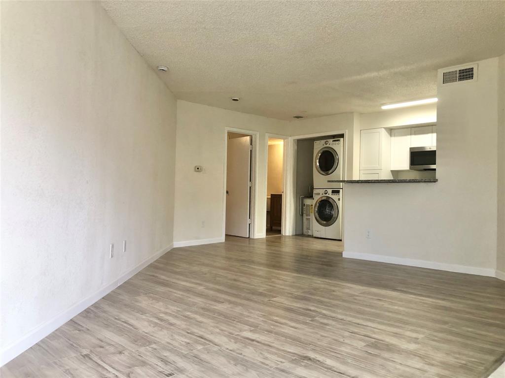 Richland Trace Condos - Residential