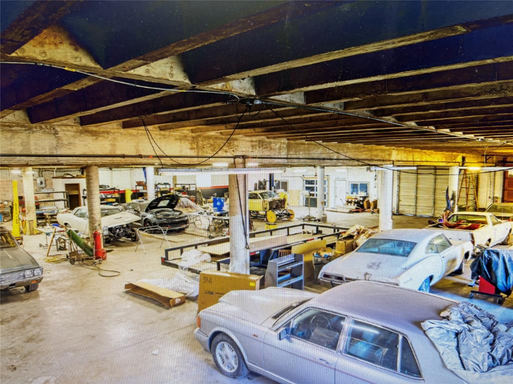 Walnut Grove - Commercial Sale