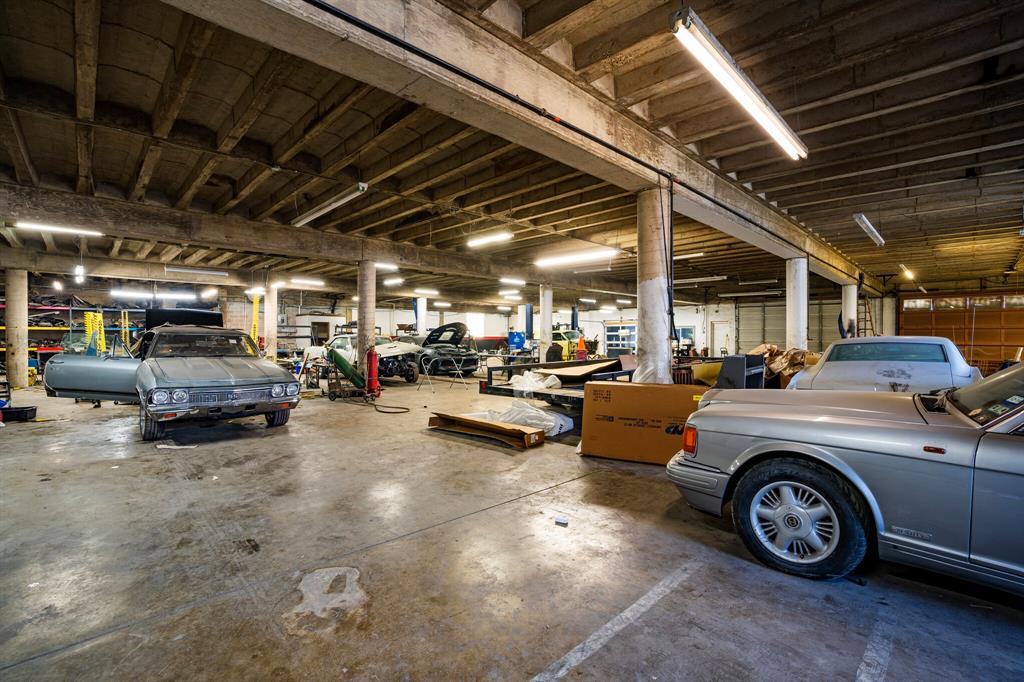 Walnut Grove - Commercial Sale