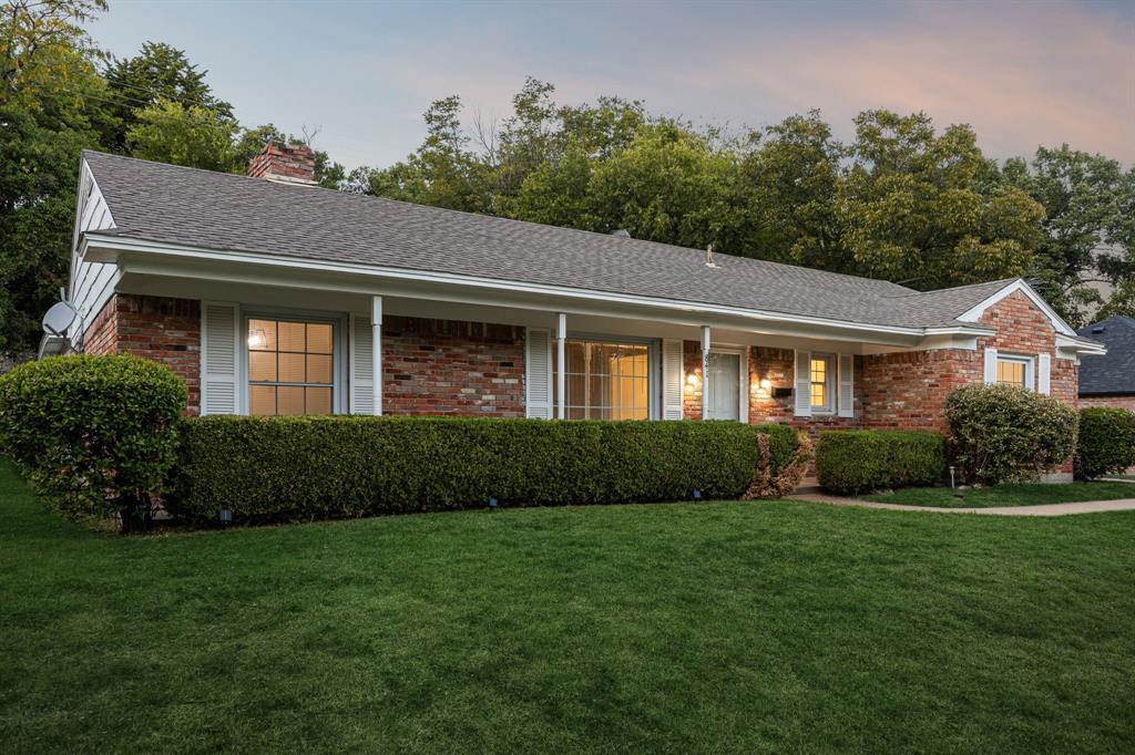 841 Brookwood Drive