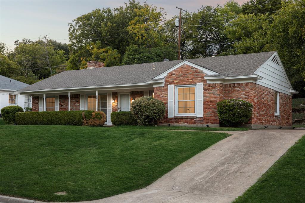 841 Brookwood Drive