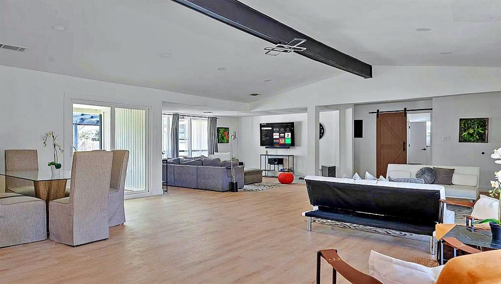 2521 Delmar Drive