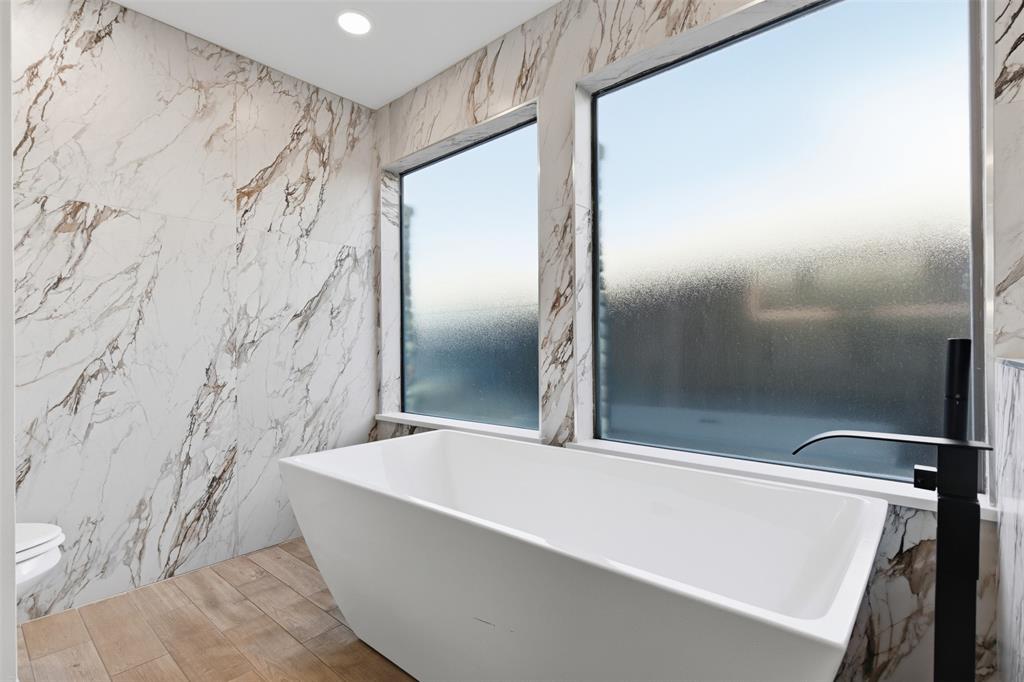 3512 Bender Trail