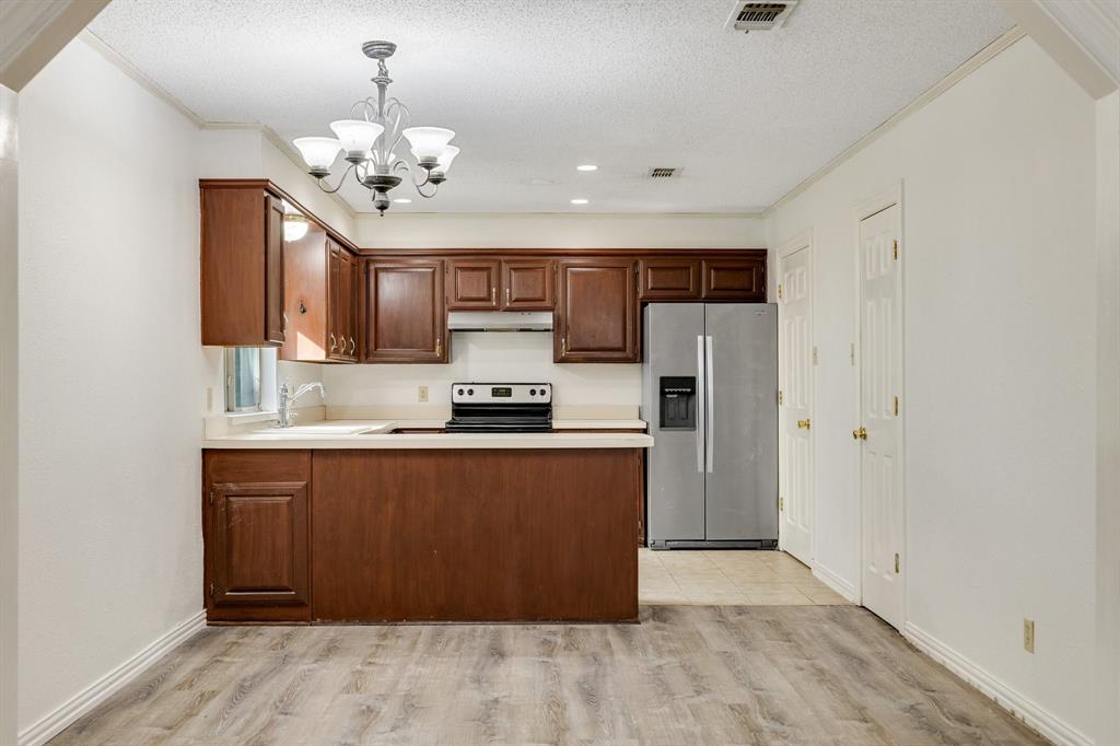 Fort Worth, Texas 76179, United States, 4 Bedrooms Bedrooms, ,3 BathroomsBathrooms,Residential,Pending,112565