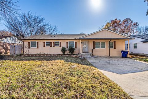 2976 Mark Twain Drive Farmers Branch TX 75234