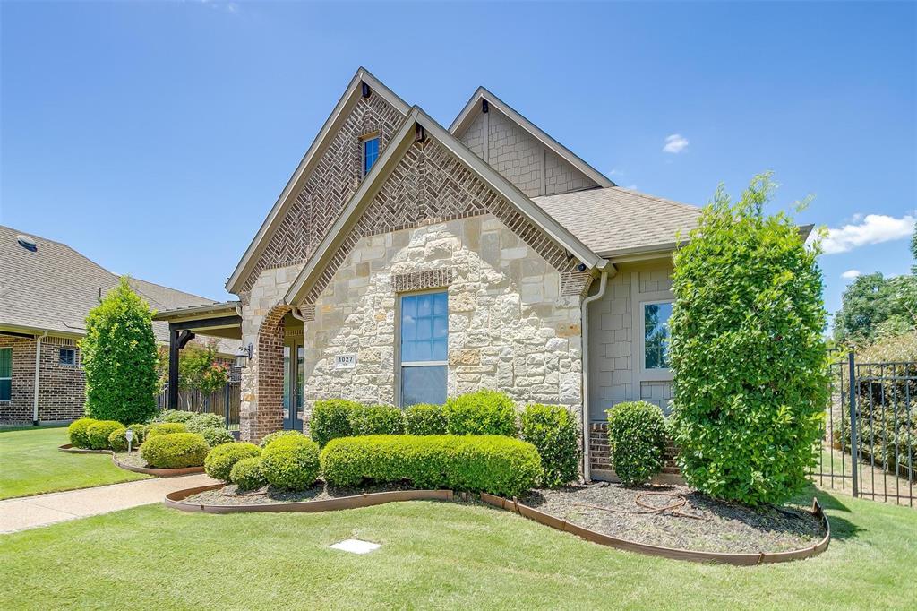 1027 Winter Fire Way