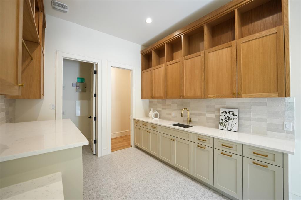 Inwood Road Estates - Residential