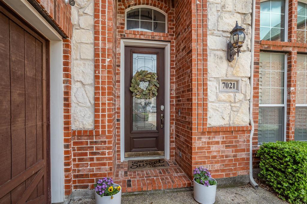 7021 Autumnwood Trail
